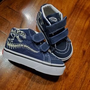 NWOT Toddler Vans Size 4